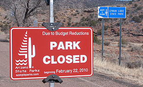 parks_closed-sign_foclarge