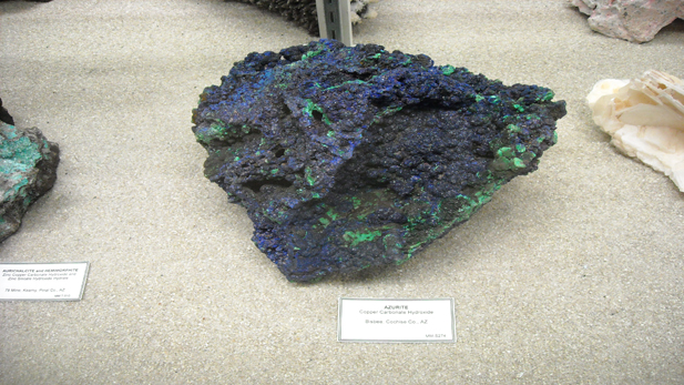 Mineral-specimen