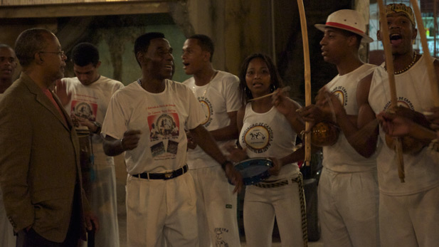 gates_capoeira_group617x347