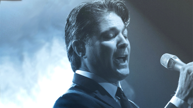 Dennis Tufano, lead singer of The Buckinghams, performs "Kind of a Drag," which rose to #1 on the Billboard charts in 1967.