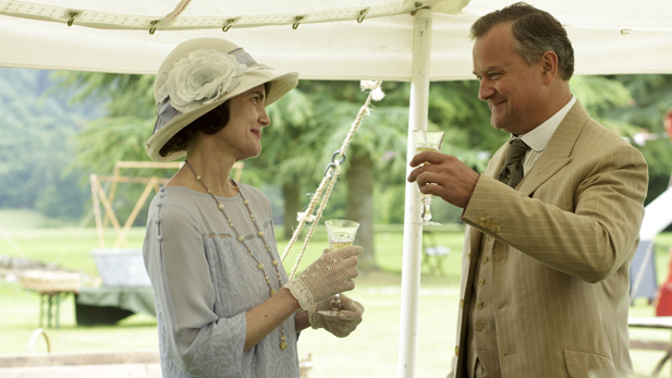 Elizabeth McGovern as Lady Cora and Hugh Bonneville as Lord Grantham