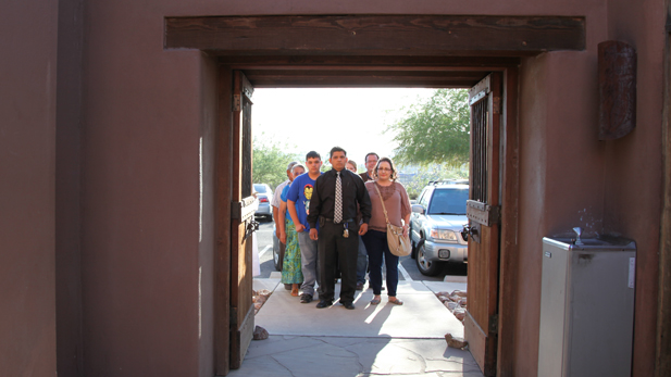 Daniel Neyoy Ruiz with his family about to enter Southside Presbyterian to seek sanctuary.