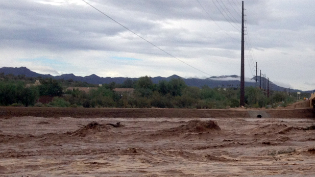 Flooding at La Cholla bridge in Tucson.