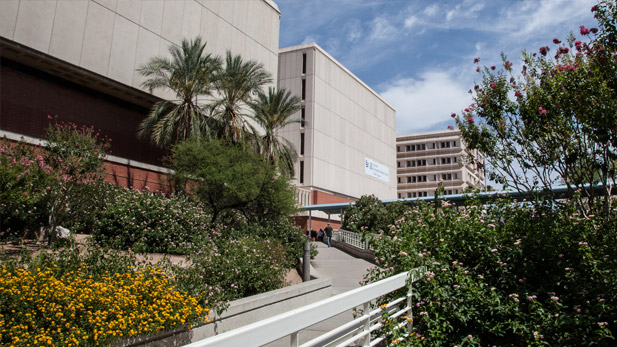 The exterior of Banner University Medical Center.