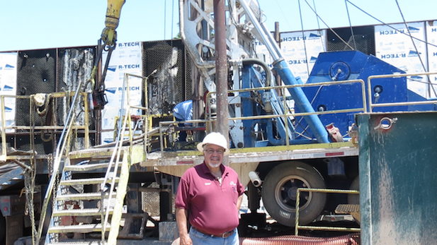 Well drilling rig spotlight