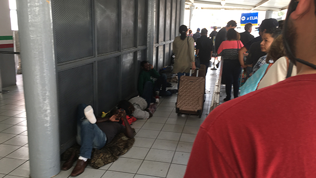 Haitians rest Nogales port