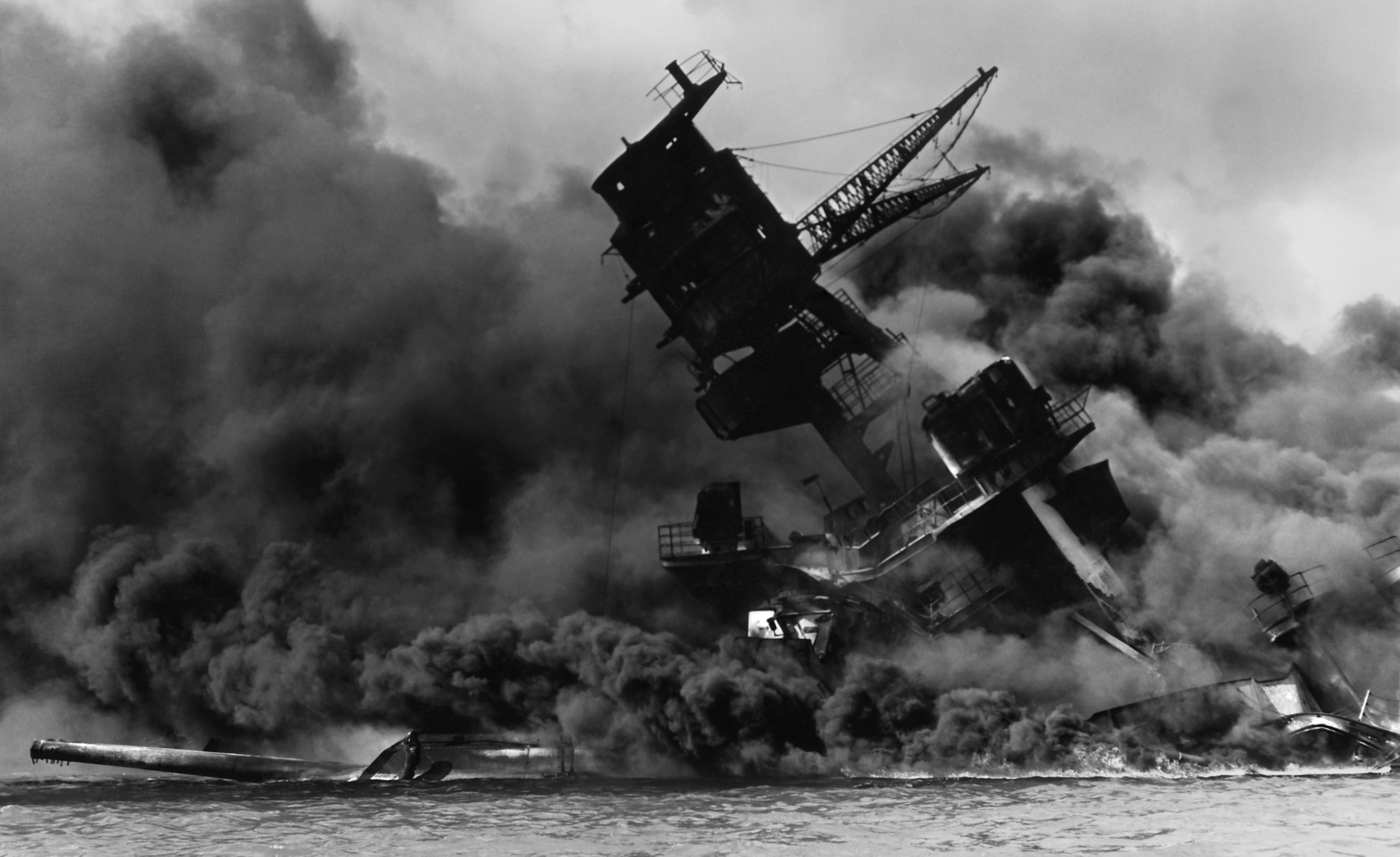 uss-arizona-attacked-by-japanese-aircraft-at-pearl-harbor-80-years-ago-this-hour-onthisday-otd