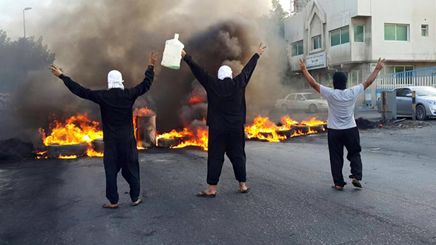 Shia protesters hit the streets in eastern Saudi Arabia in late 2015