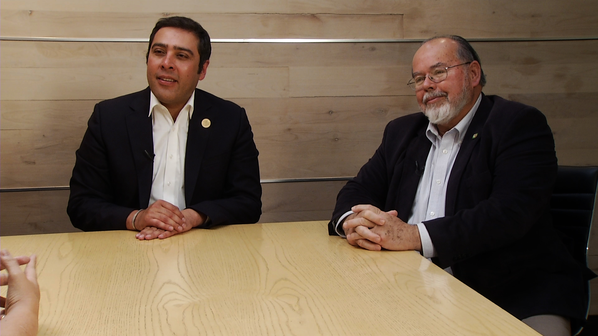 Nogales, Sonora, Mayor David Cuatemoc Galindo, left, and Nogales, Ariz., Mayor John Francis Doyle.