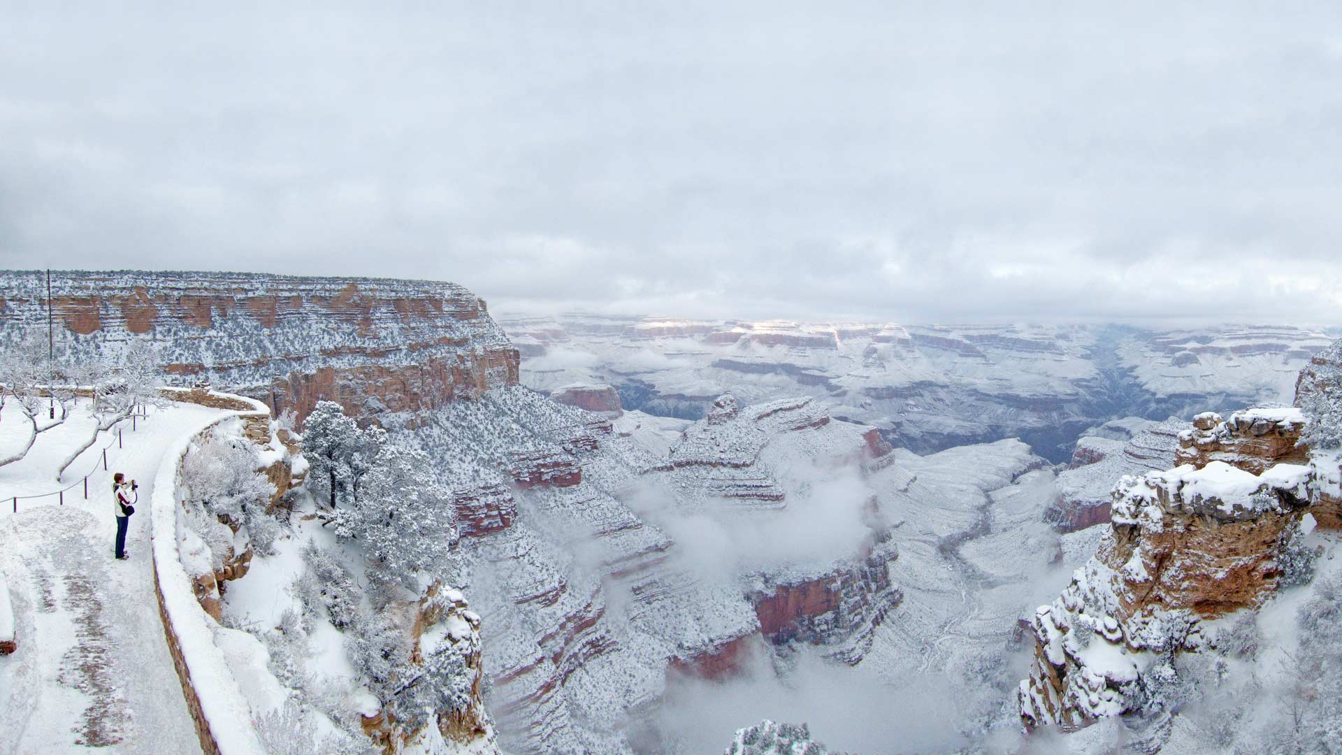 Snow blankets the Grand Canyon.