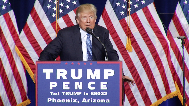 Trump in Phoenix spotlight