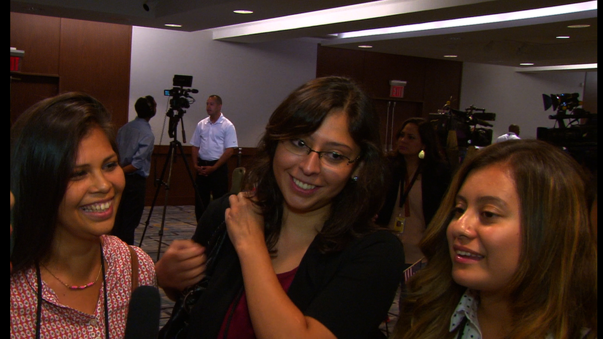 Evette Nunez, Roxanna Estrada, and Pamela Moya at "Dreamer" workshop