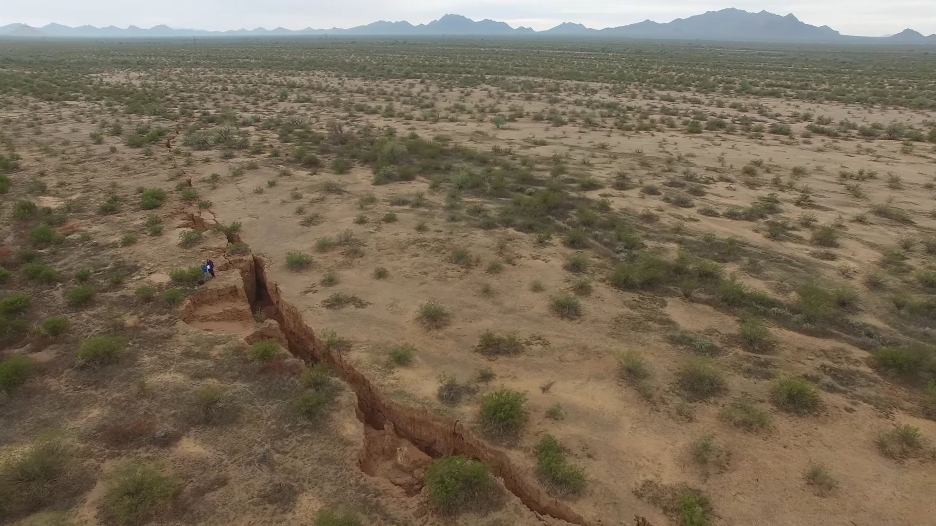 Image of a large fissure discovered 45 miles north of Tucson, published Jan. 23, 2017.