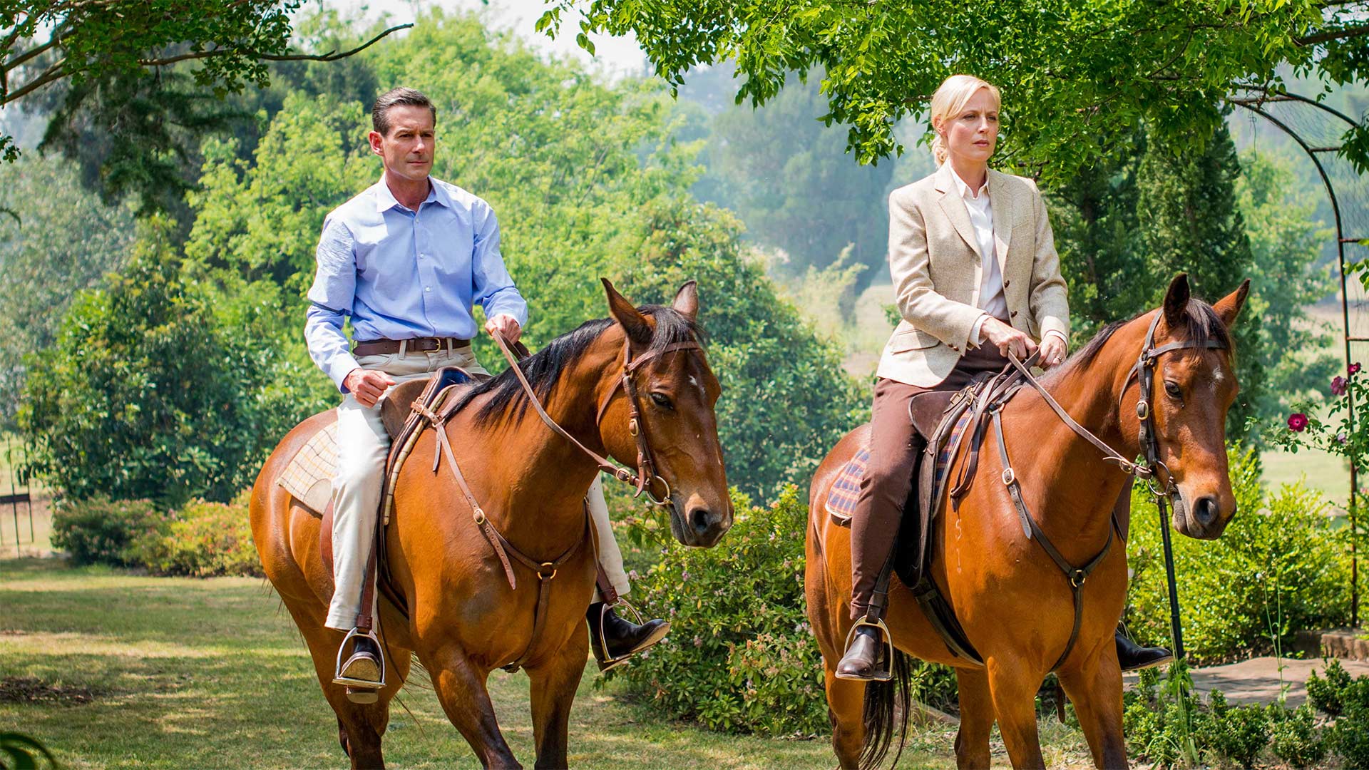 George Bligh (Brett Climo) and Sara Adams (Marta Dusseldorp)