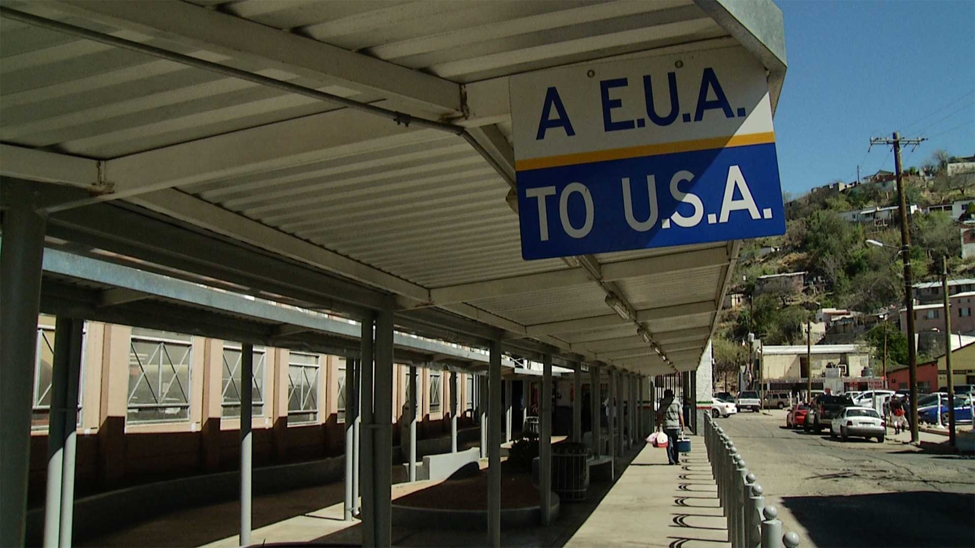 Pedestrian border crossing between Mexico and the USA in Nogales.