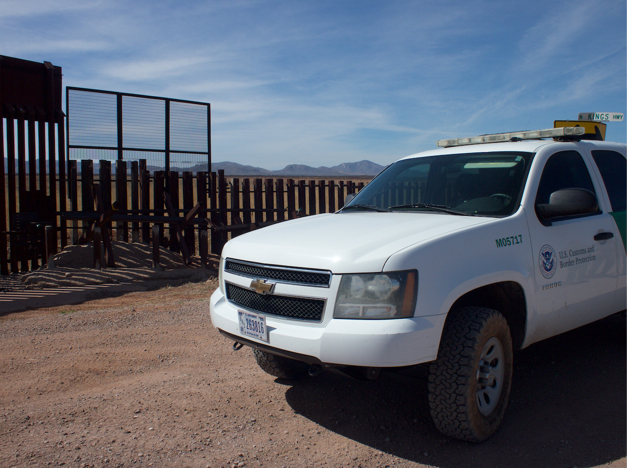 Wall ends border patrol unsized