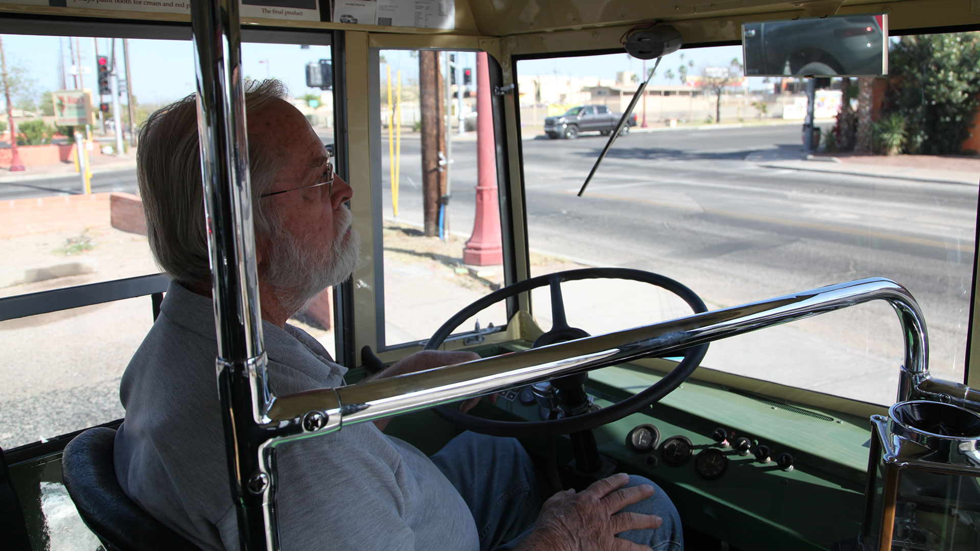 Bisbee bus Gene