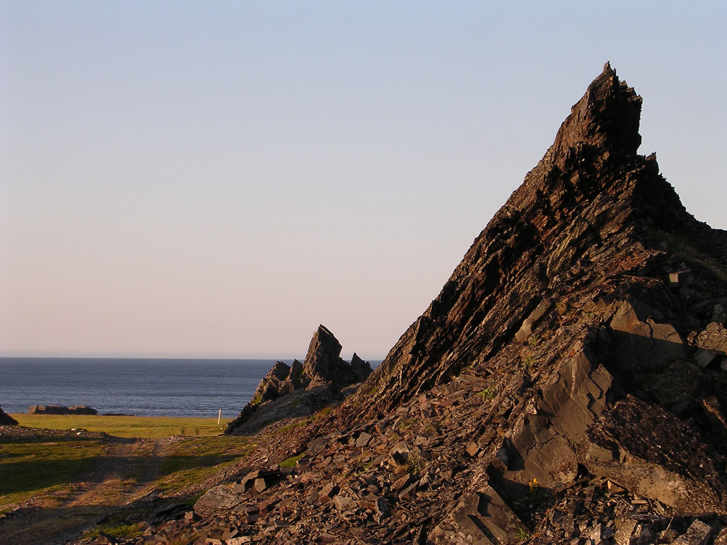 Kongsfjord Veines rocks