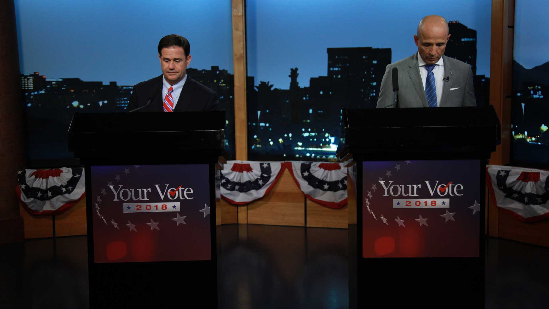 The candidates get set.