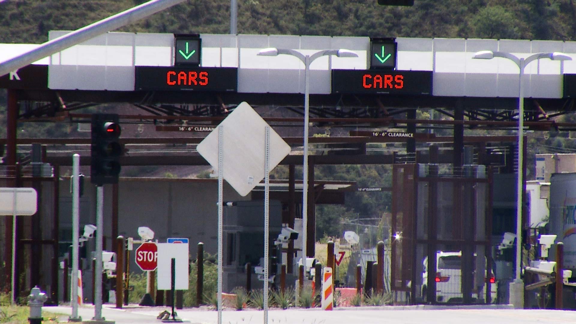 Lanes directing vehicles entering the United States at the Mariposa border crossing, Nogales.