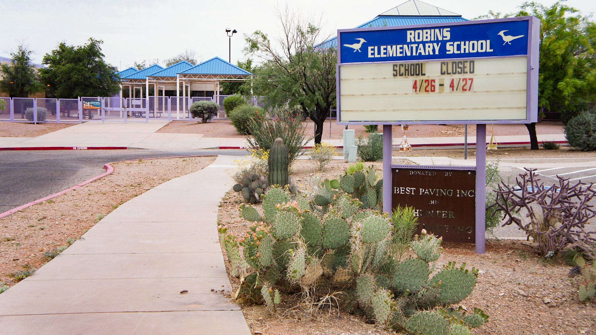 Robins K-8, in Tucson Unified School District, is among the closed schools during the teacher's strike.