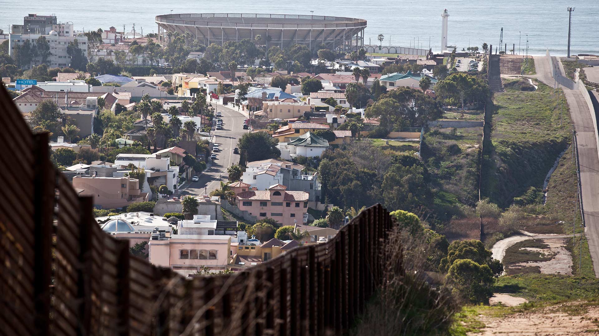 border fence tijuana