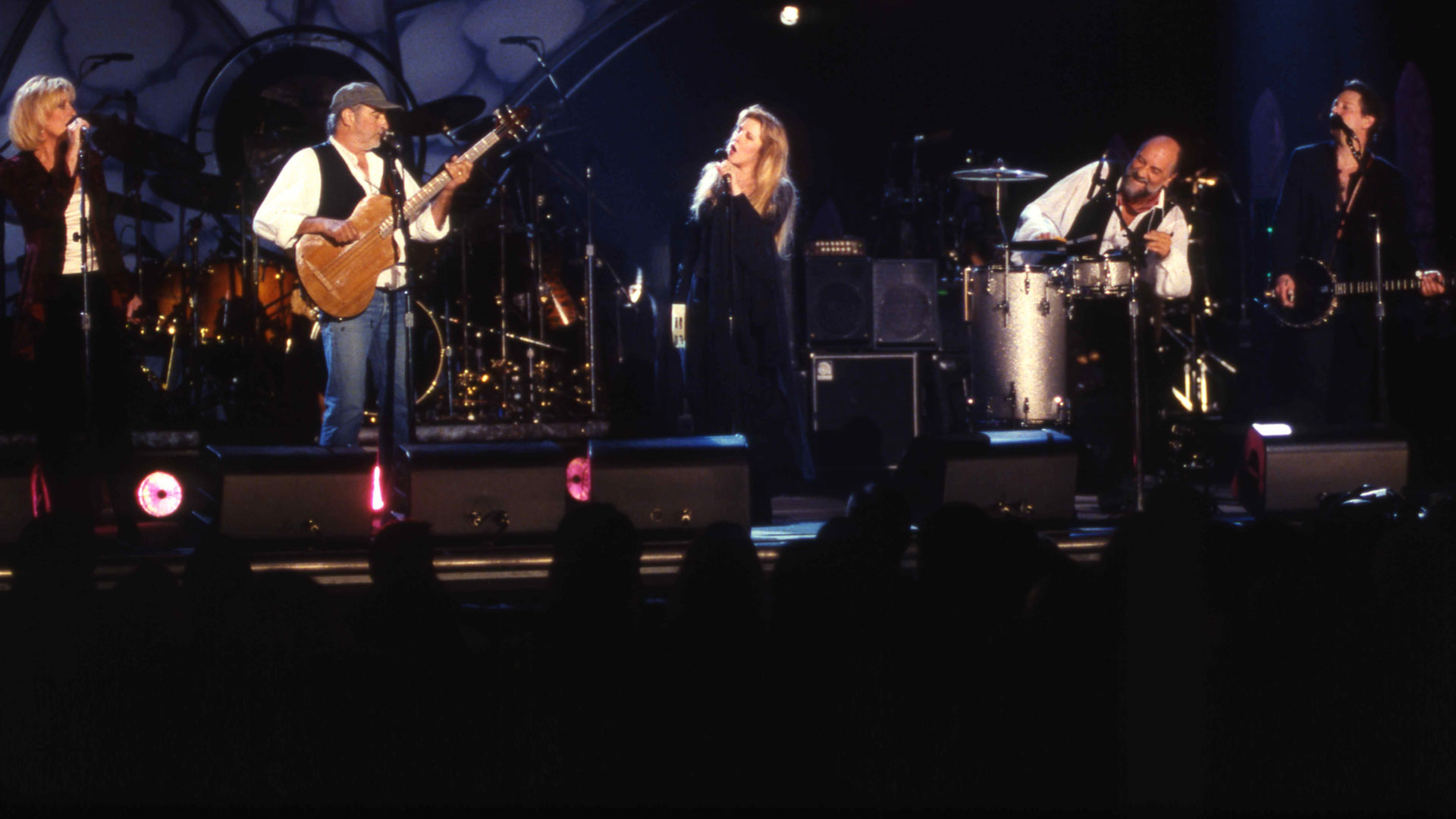 Fleetwood Mac performs songs from their best-selling 1977 album Rumours in a 20th anniversary reunion concert in Los Angeles.
