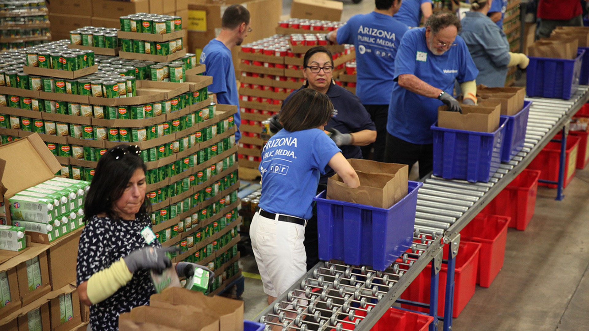 Community Food Bank volunteers