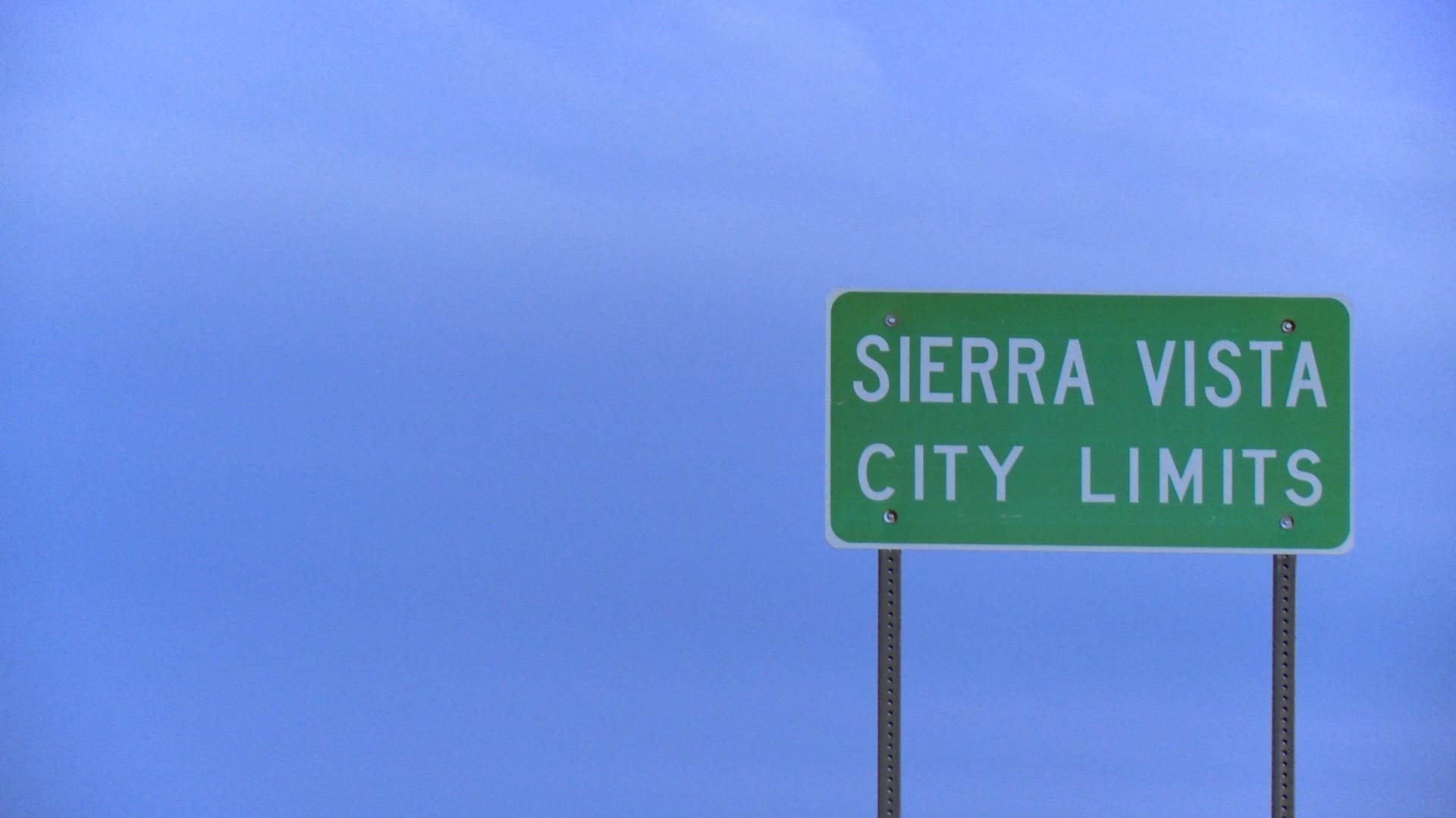 A city limits sign in Sierra Vista.