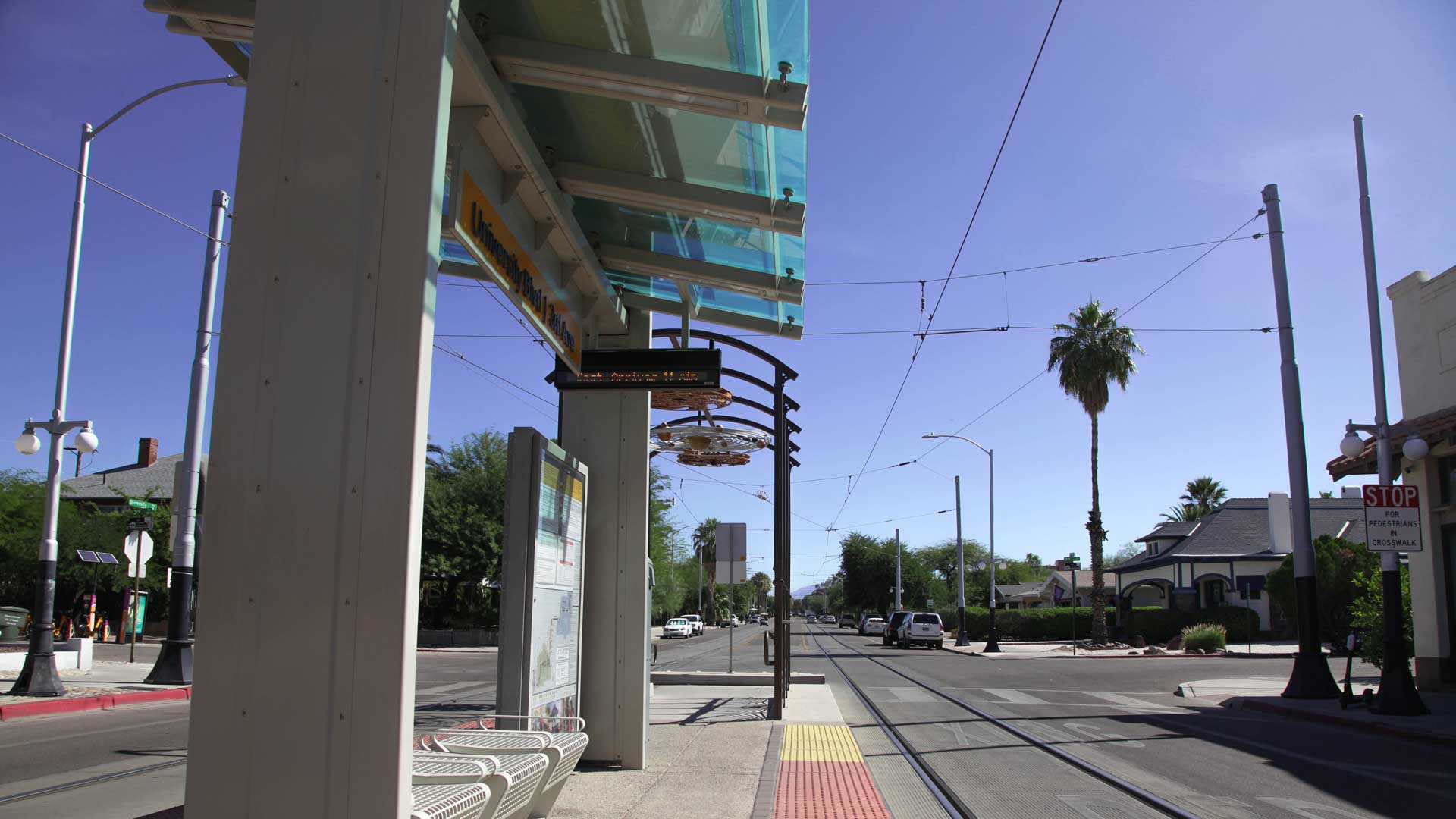 Streetcar stop university and 3rd