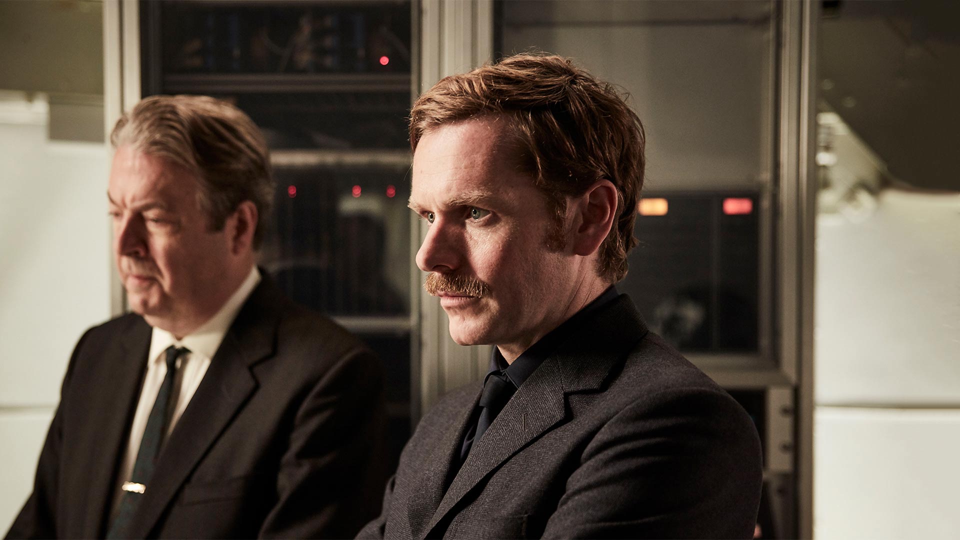 Pictured from left to right: ROGER ALLAM as DI Fred Thursday and SHAUN EVANS as Endeavour

