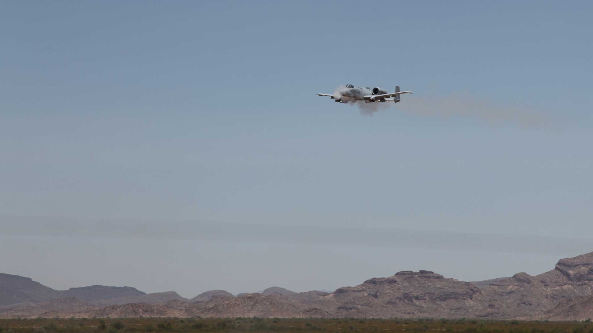 An A-10 firing over the Barry Goldwater Range in Gila Bend, Arizona, during Hawgsmoke 2016.