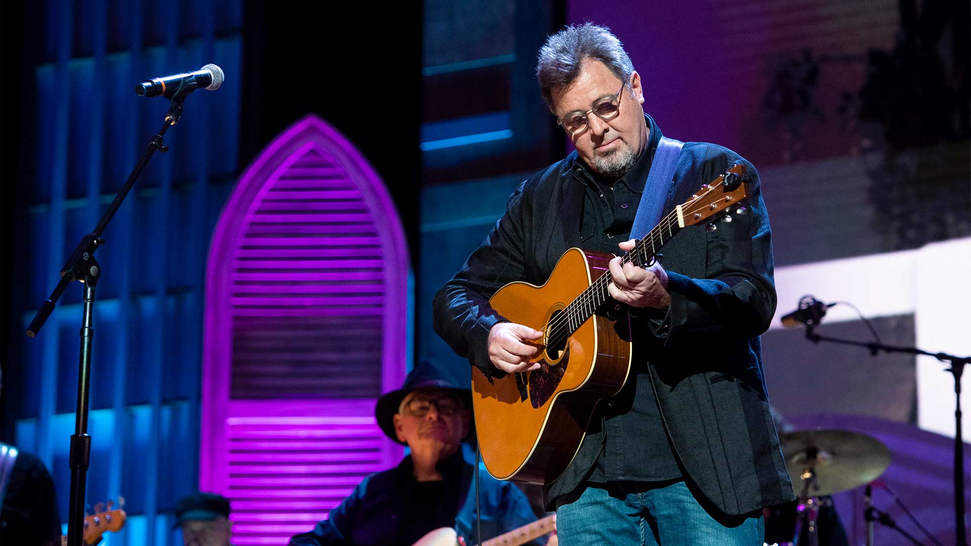 country music ryman hero