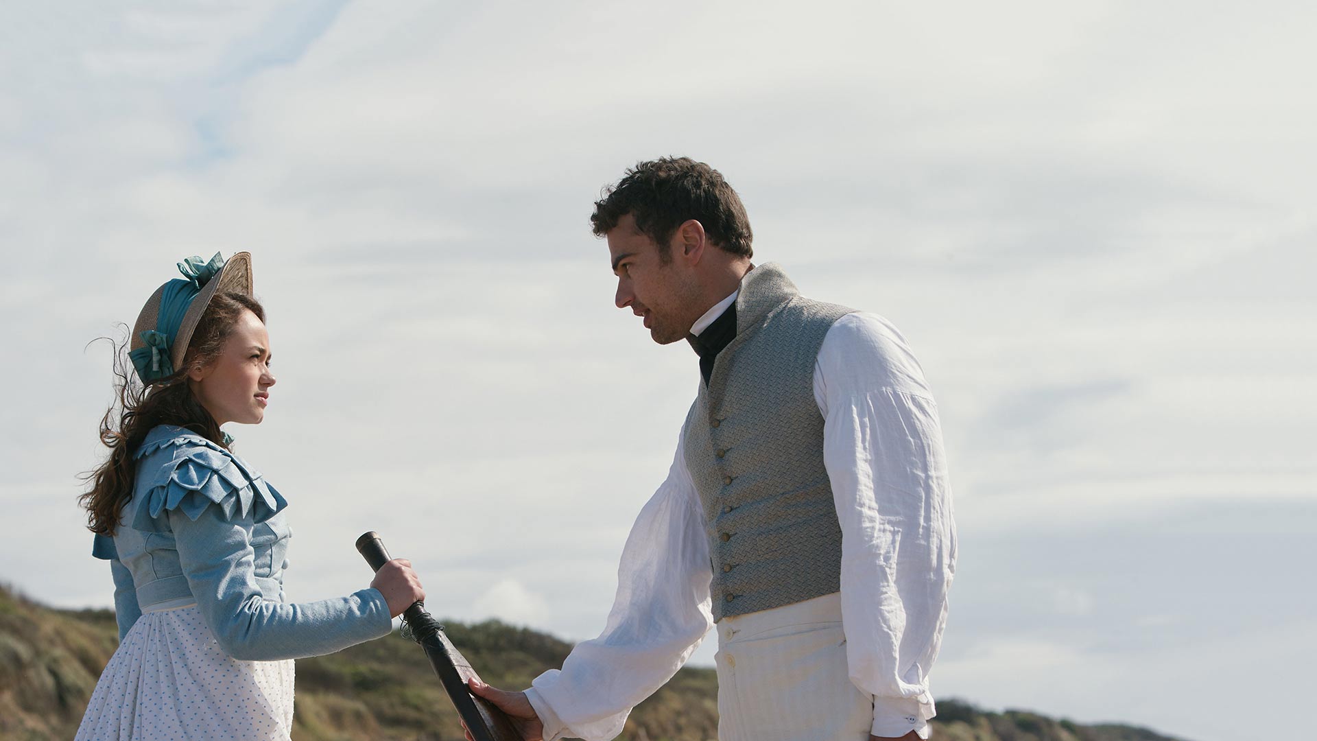 Charlotte Heywood (ROSE WILLIAMS) and Sidney Parker (THEO JAMES)
