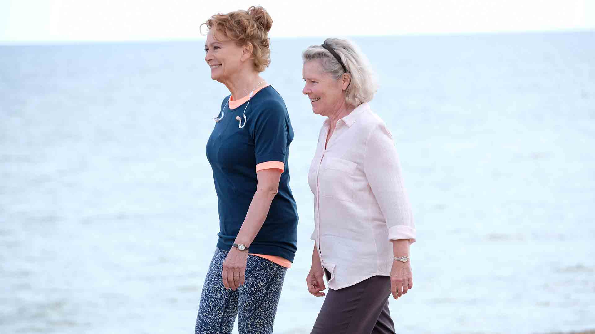 Francesca Annis as Vivien and Imelda Staunton as Mary