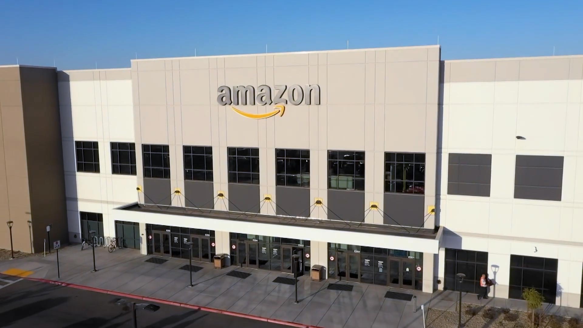 FRONTLINE : Amazon Empire: The Rise and Reign of Jeff Bezos
