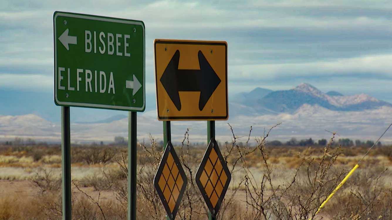 A highway sign between Bisbee and Elfrida in Cochise County, 2016.