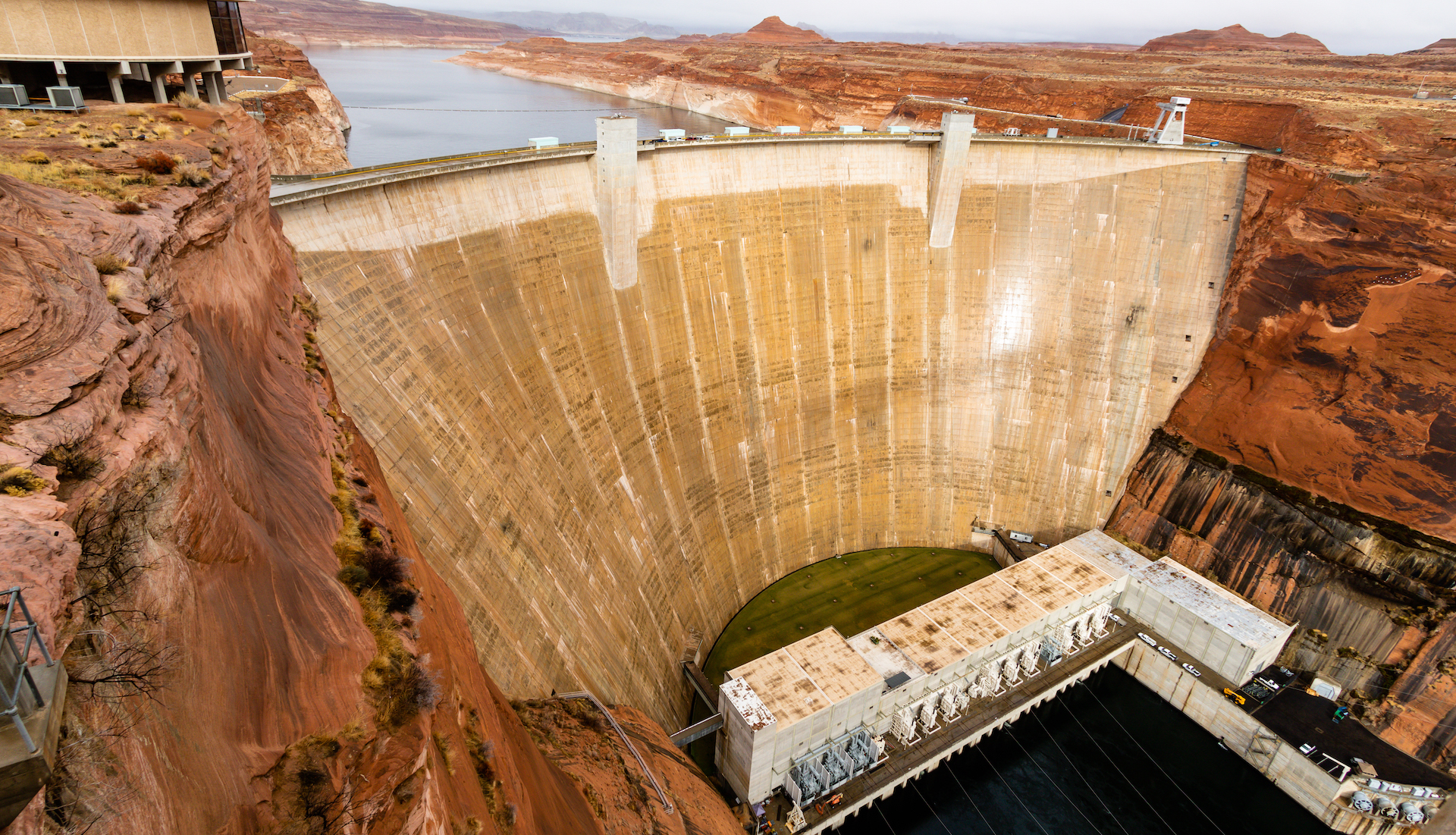 glen canyon dam water desk