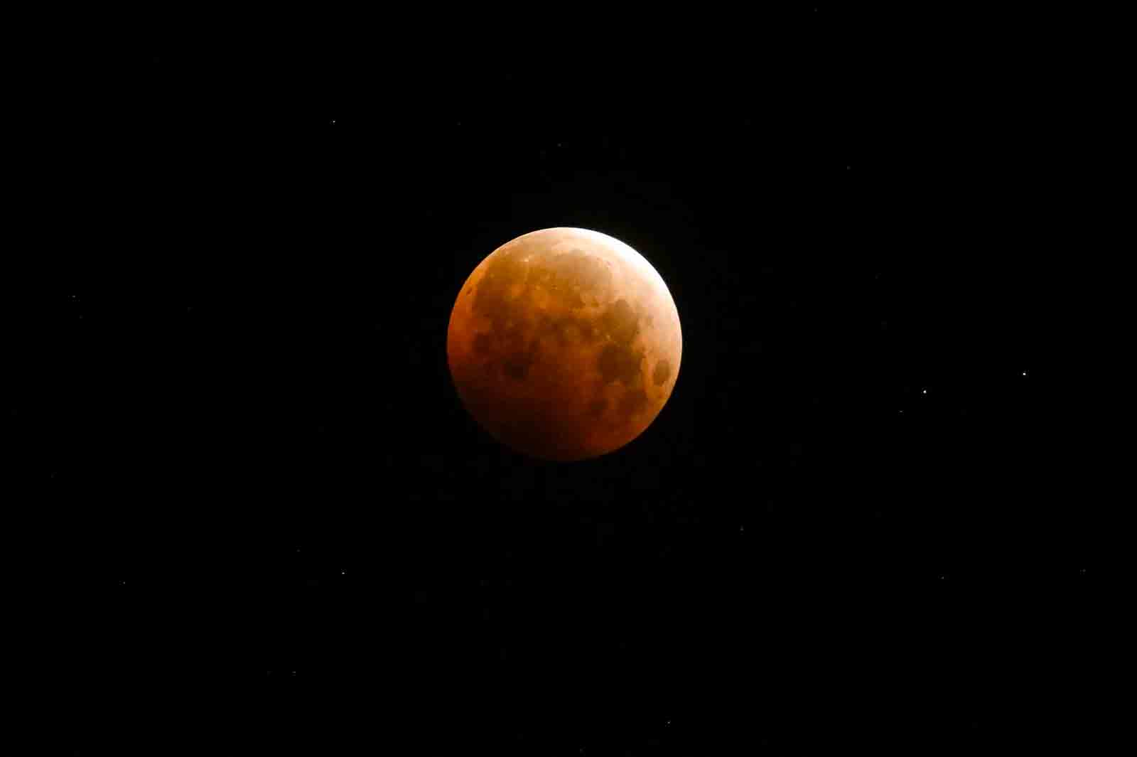 npr_news_lunar_eclipse_1