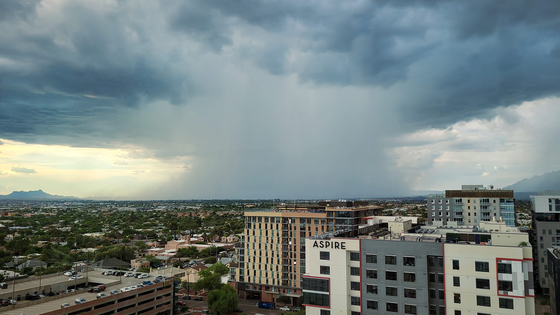 A monsoon storm drops localized, heavy rainfall over northwest Tucson, Marana, and Oro Valley. From August 2022.