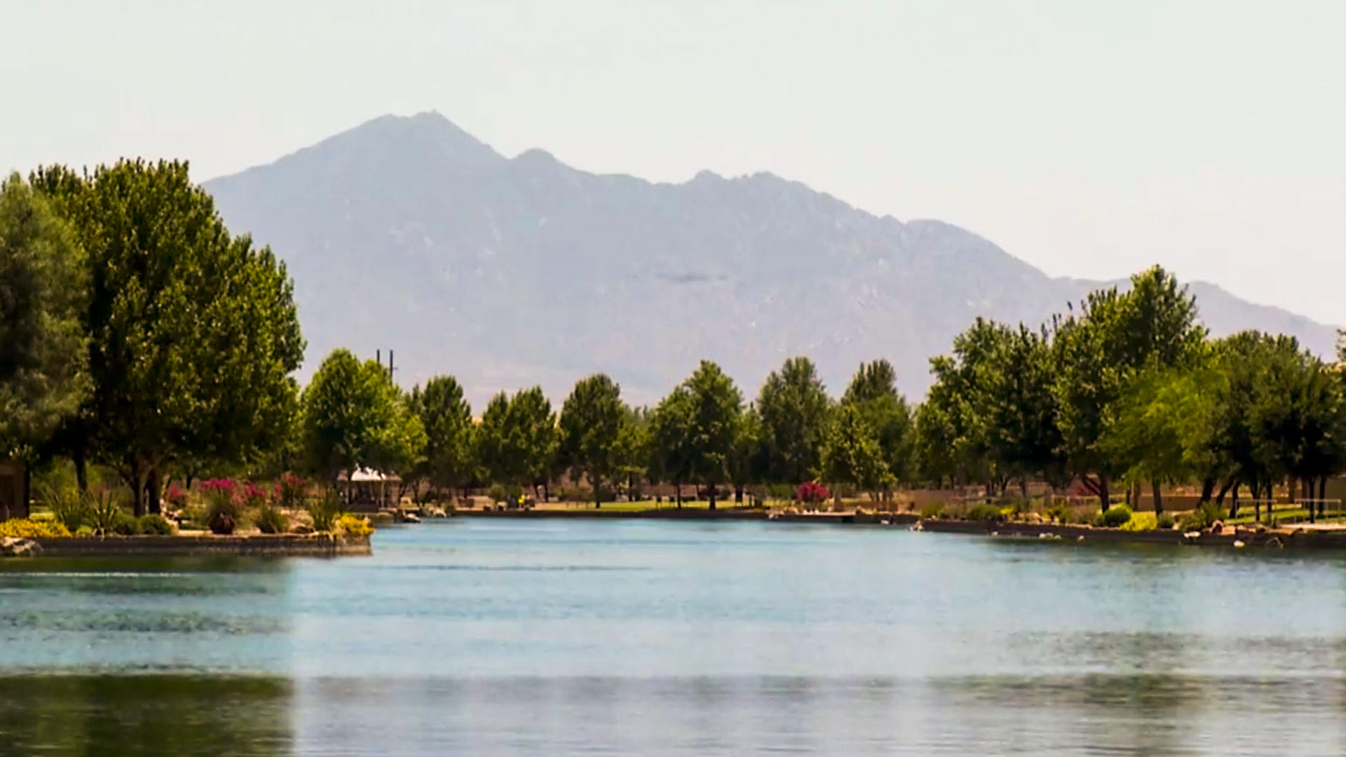 Rancho Sahuarita lake