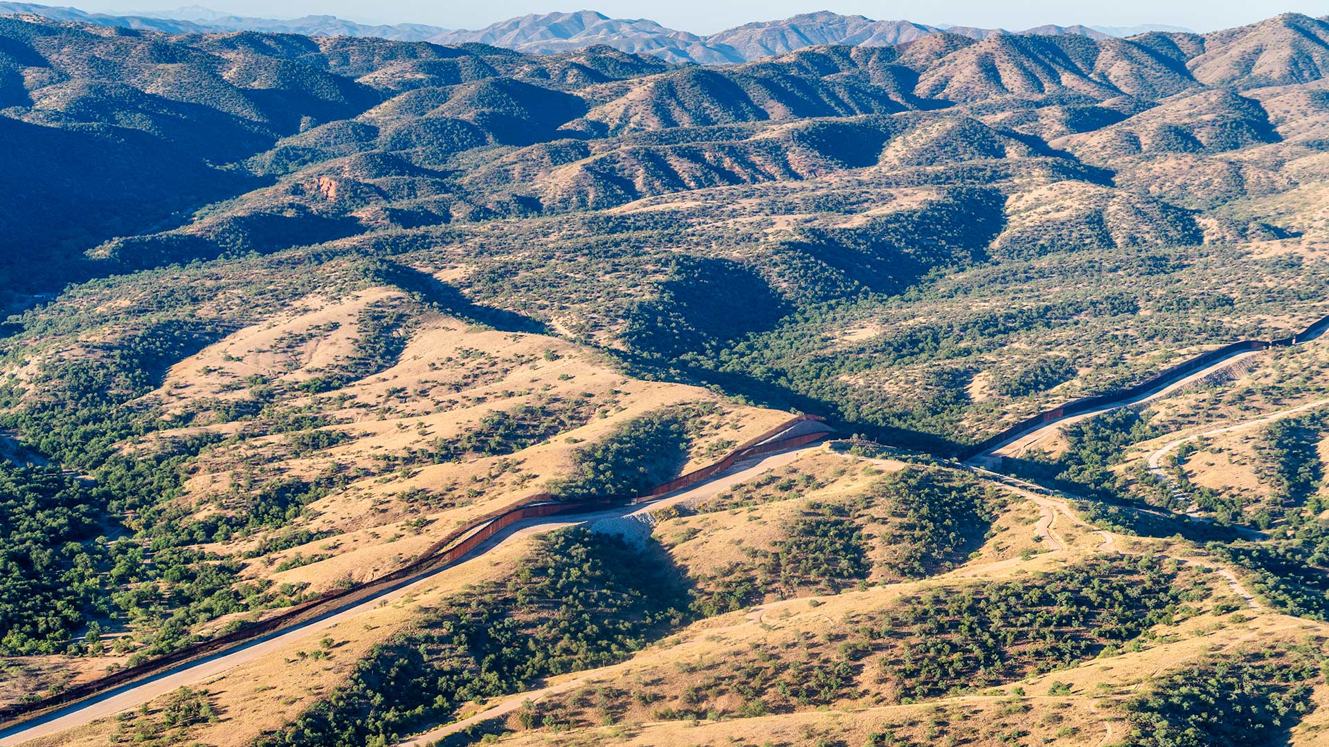 Scorching heat in the US Southwest kills three migrants in the desert near the Arizona-Mexico border 