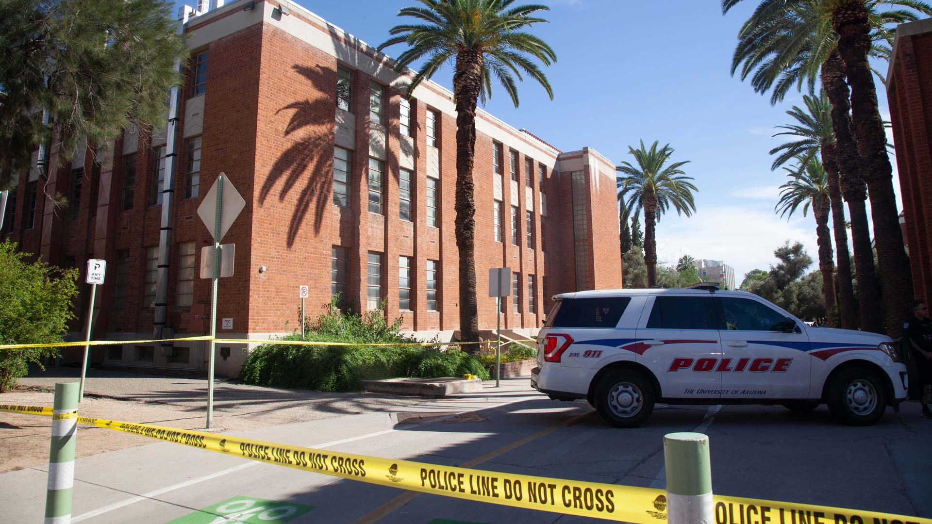 Police investigating a shooting at the University of Arizona