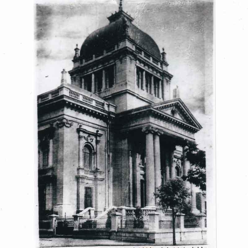 The New Synagogue in Czestochowa was built in 1899 and burned to the ground by the Nazis on Christmas Day 1939. The Czestochowa Philharmonic was built on the site in 1960.