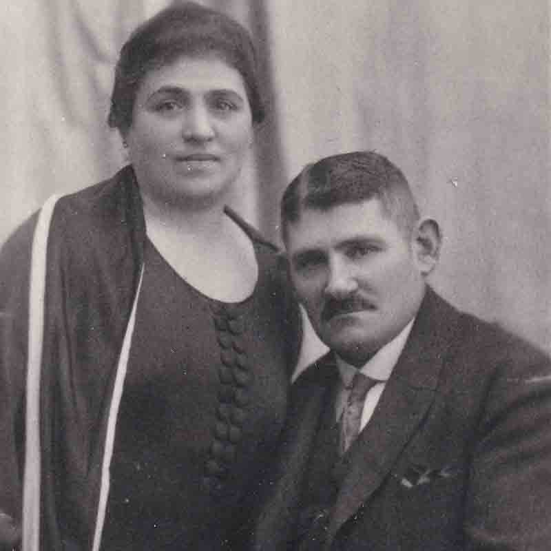 Robert’s paternal grandparents Hermine and Salamon Weisz. They owned a kosher grocery store in Budapest.
