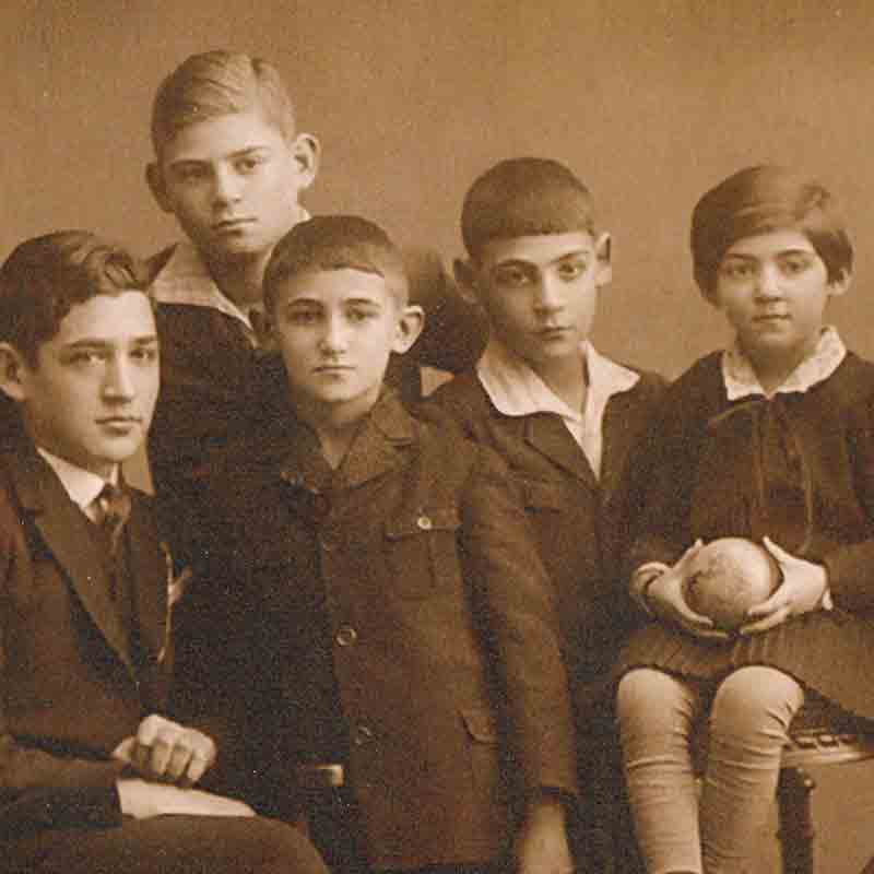 László Weisz (right) with his younger siblings. He was born in Bratislava in 1908, part of the Austro-Hungarian Empire, and moved to Budapest at age 4. 