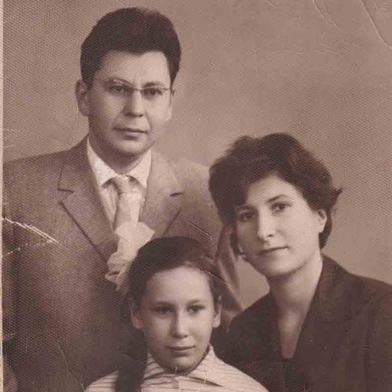 Yulia with her husband, Yuri, and daughter, Irina. Yuri worked as an electrical engineer. Irina later became an electrical engineer.