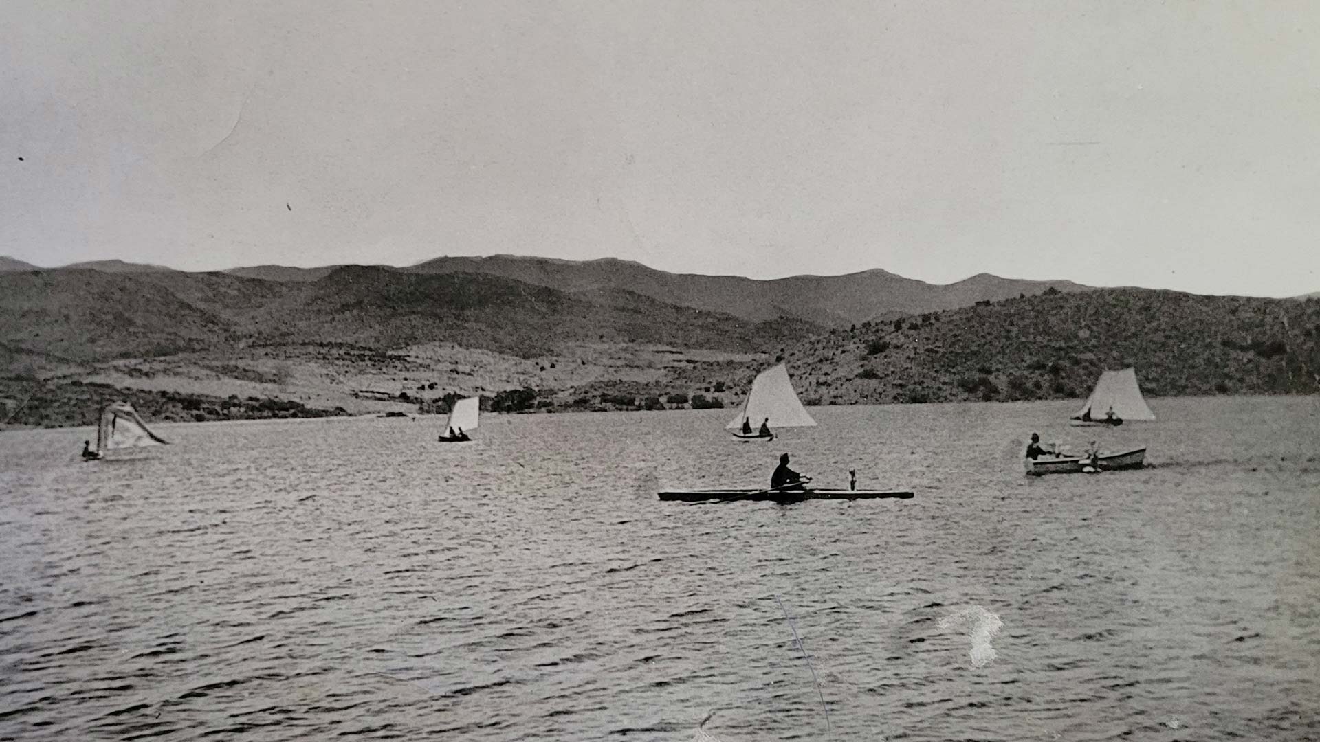 Sailboats on Walnut Grove Lake