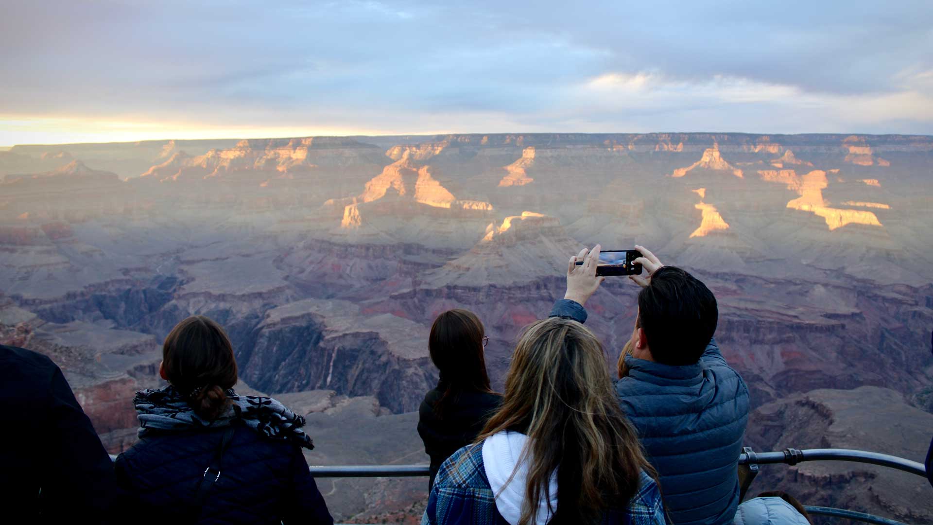 Grand Canyon South Rim Tourists