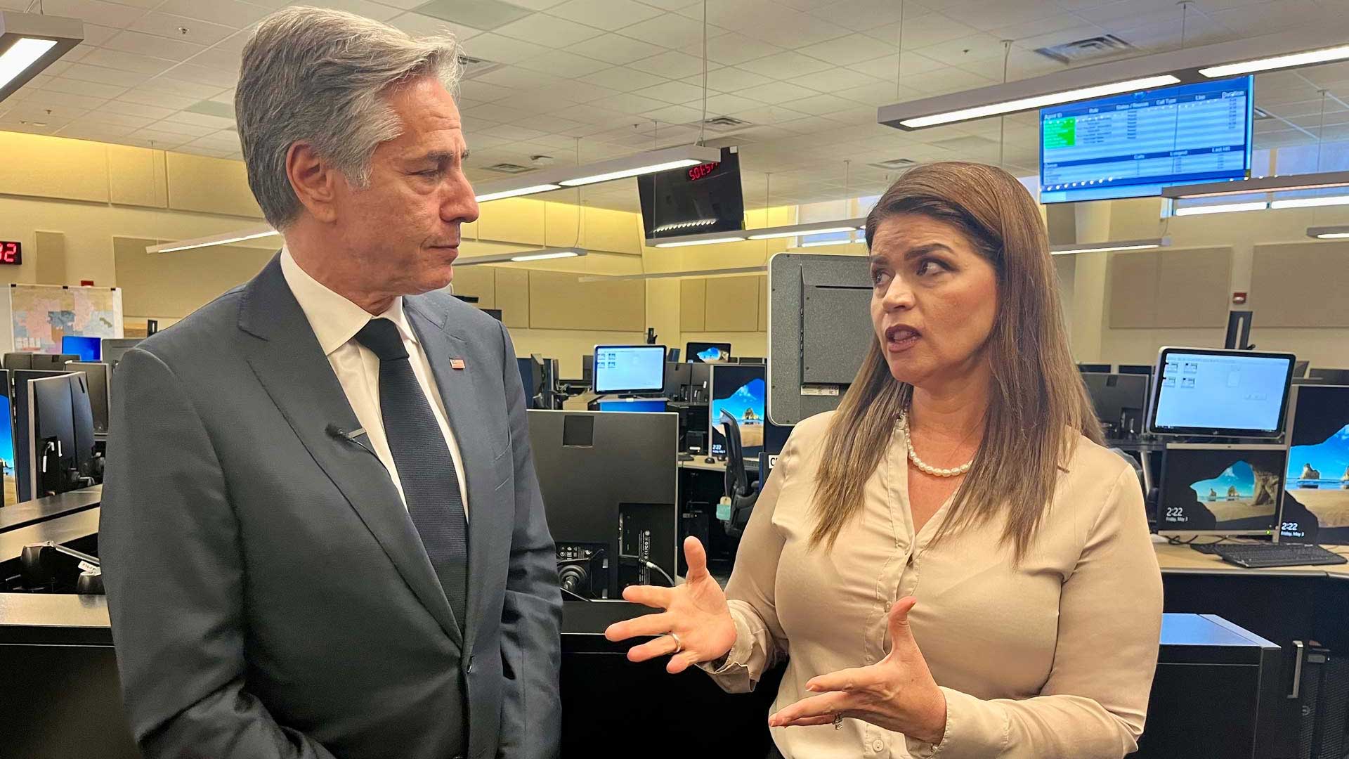 Secretary of State Antony Blinken speaks with Mayor Regina Romero about the impacts of fentanyl on the community at the Tucson 911/311 Call Center on May 3, 2024.